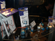 Kleine Motorensammlung von Flyware
