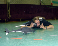Starfotograf Picco versucht sich an Papis Airwolf