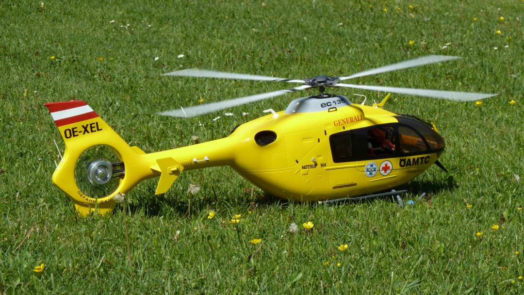 EC135a.jpg