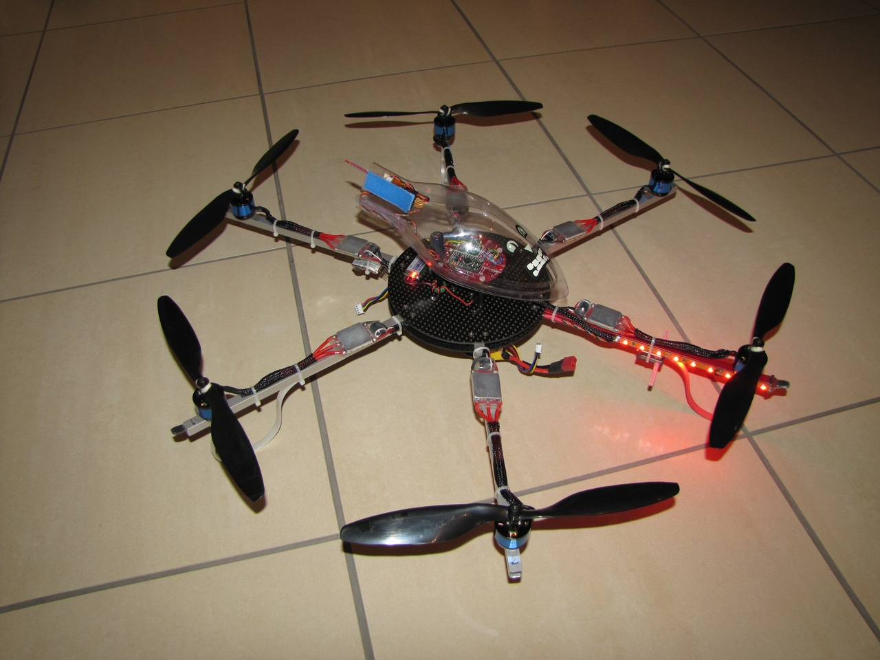 Hexa1.jpg