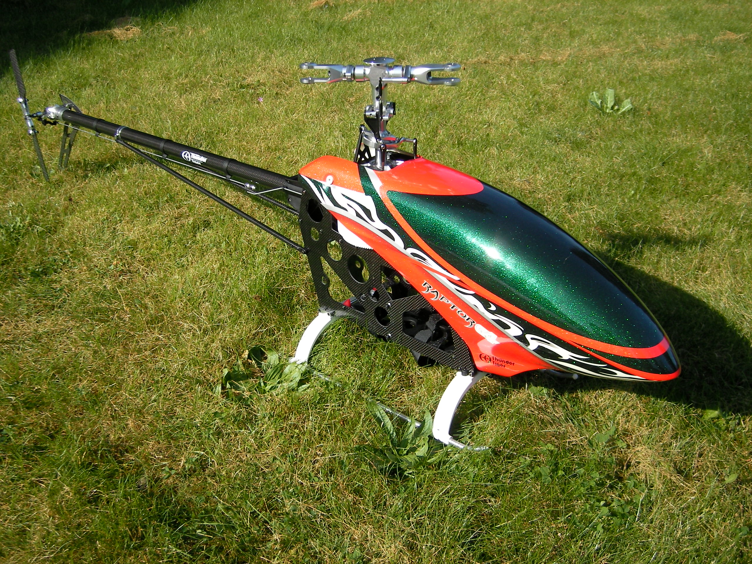 Schööönes Teil der Raptor E720 G4 FBL !