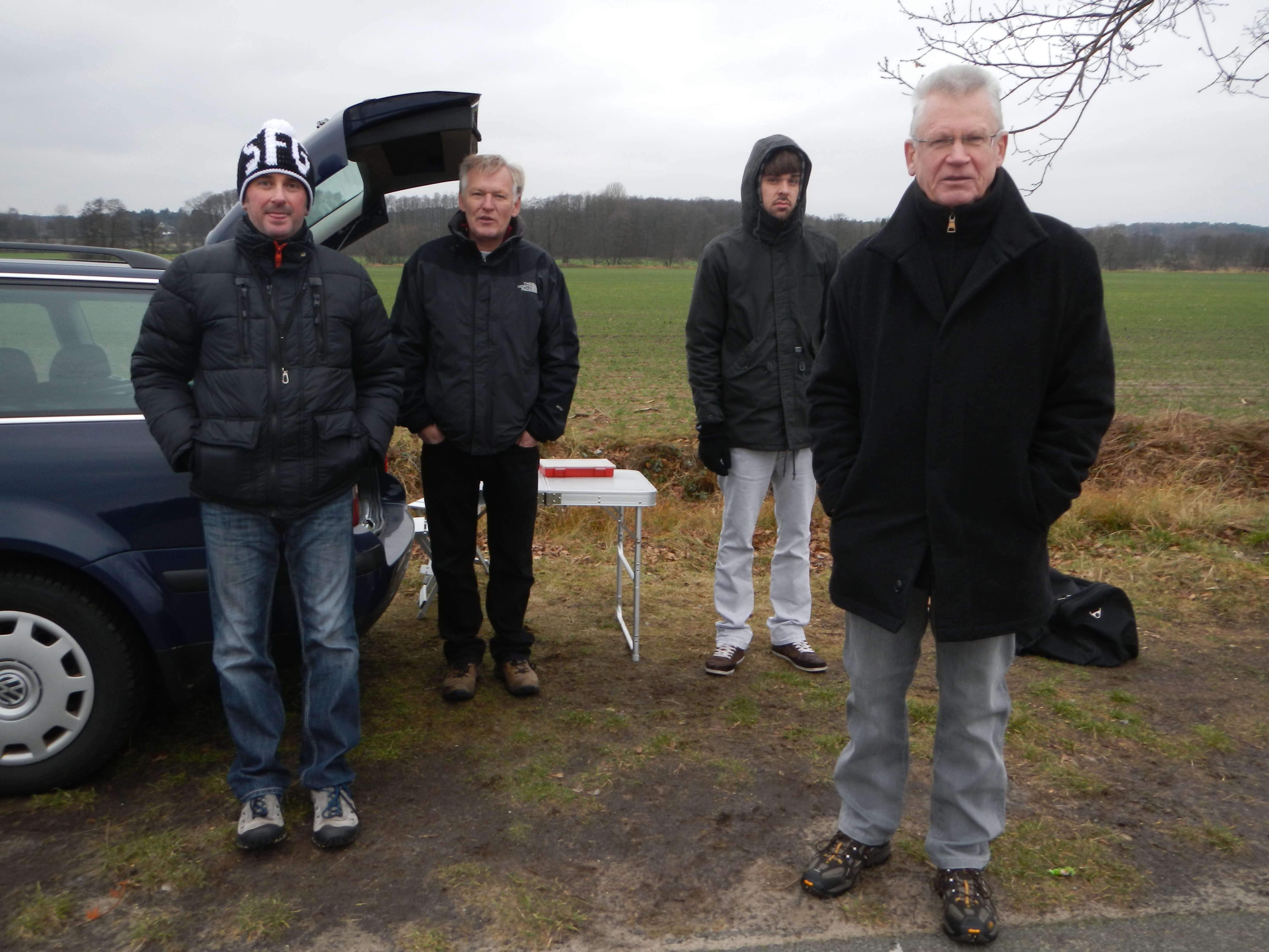 Es war etwas "sehr schattig" an der Wiese - aber nur nette Leute ! :-)