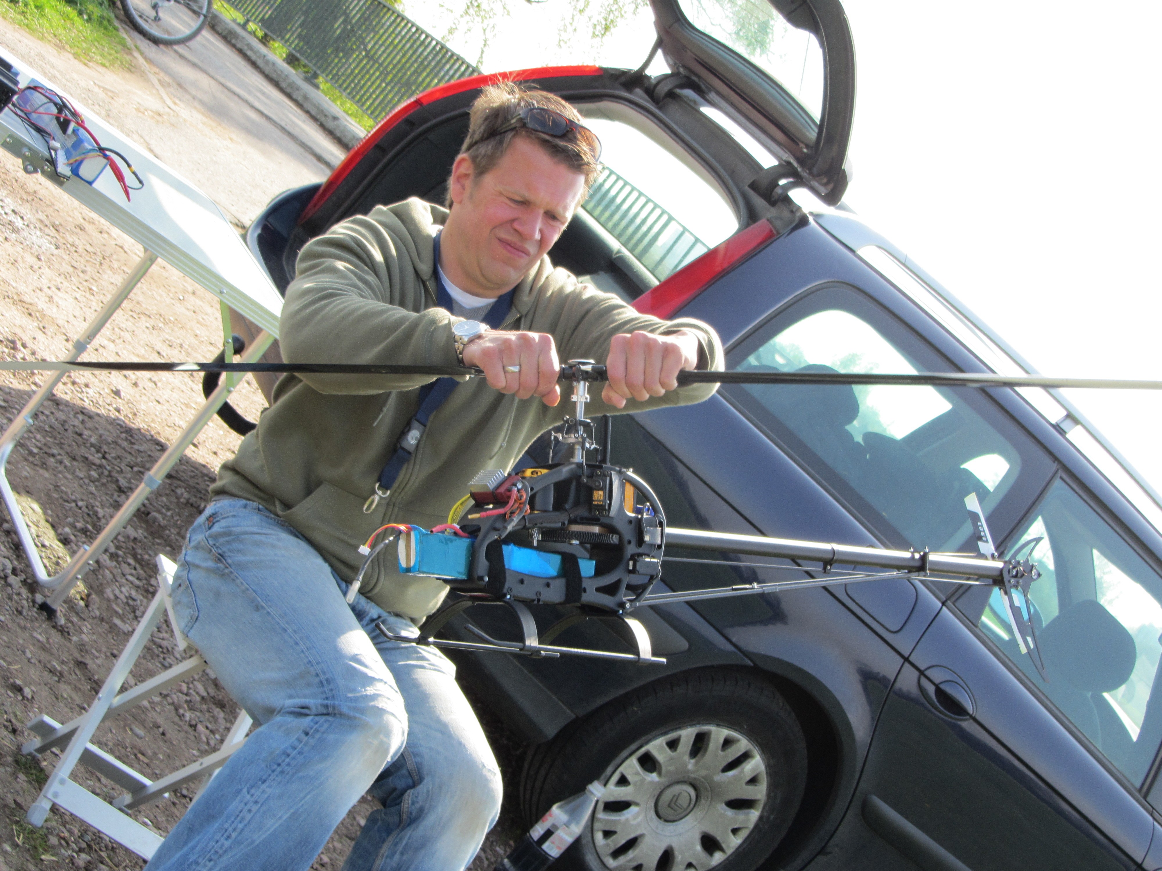 Basti beim Blattlagerwelle-richten