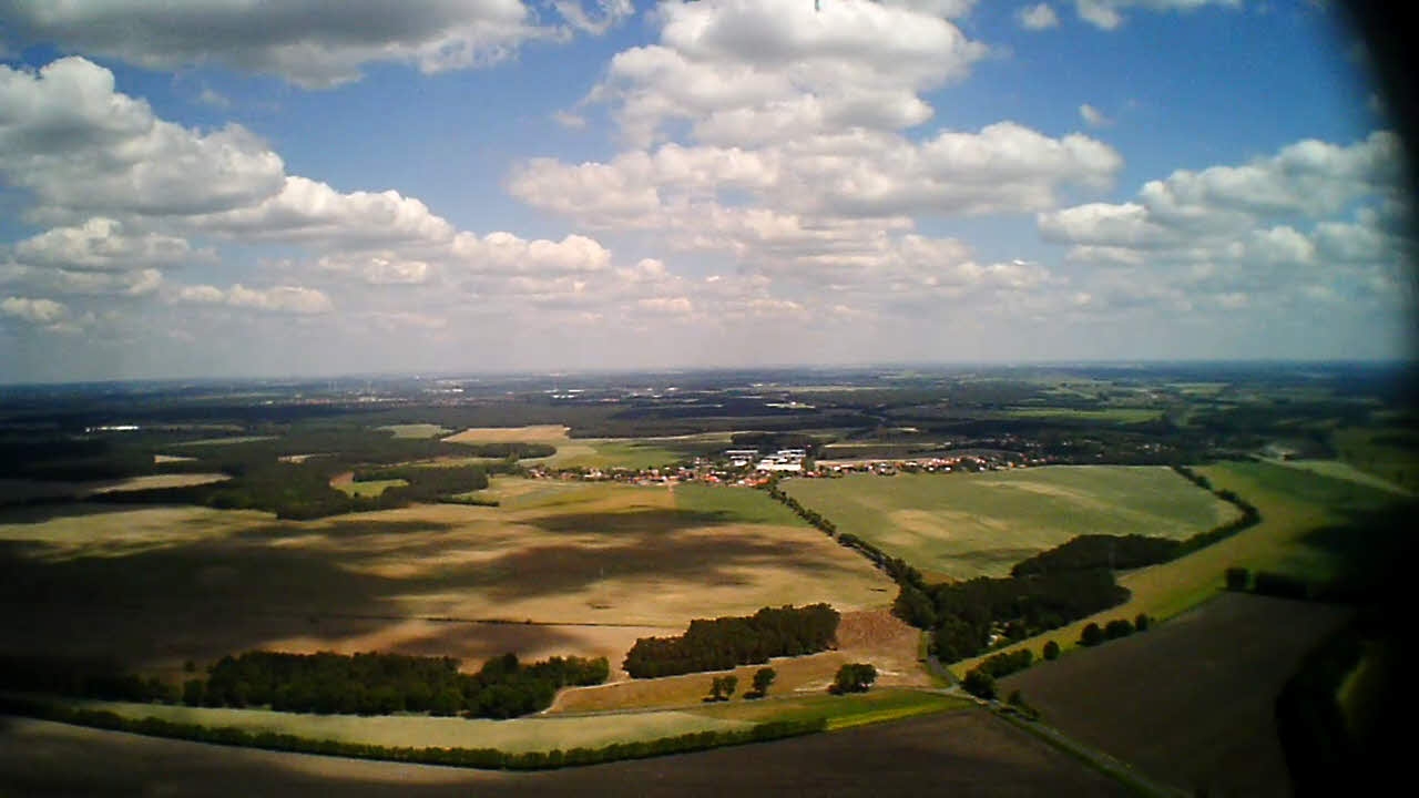 vlcsnap-2012-05-28-21h35m21s247.jpg