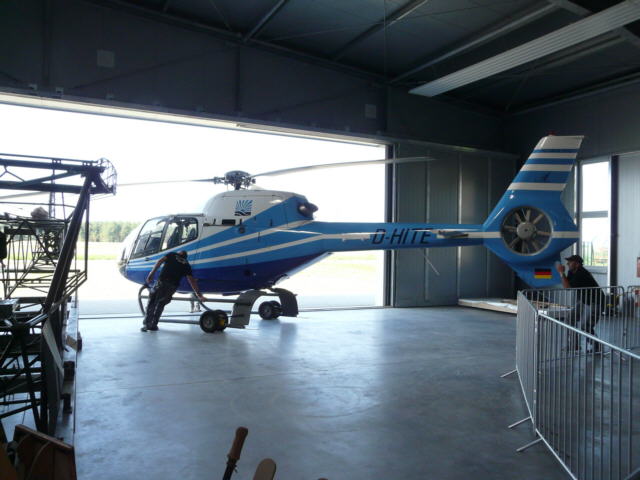 EC 120 wird eingeparkt klein.jpg