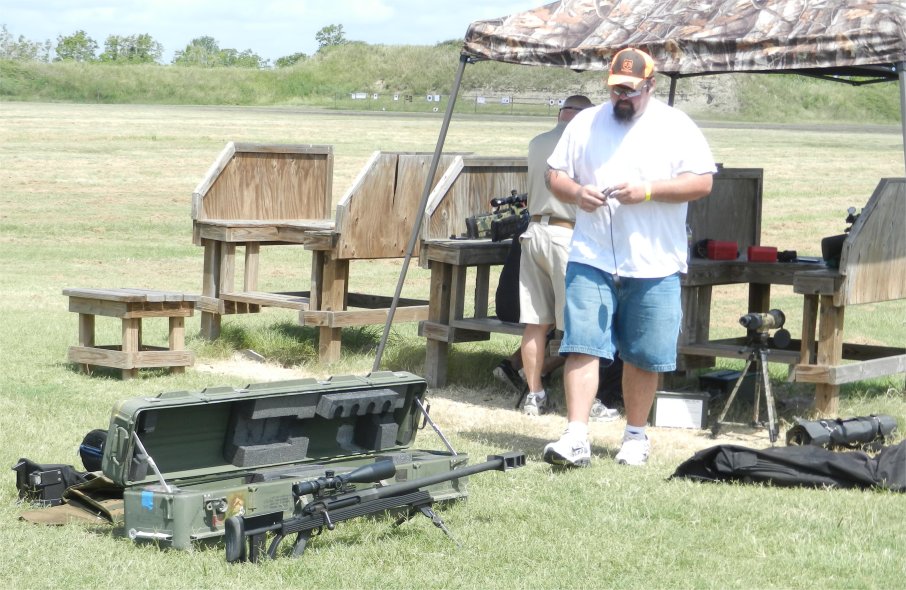 Gun2.jpg