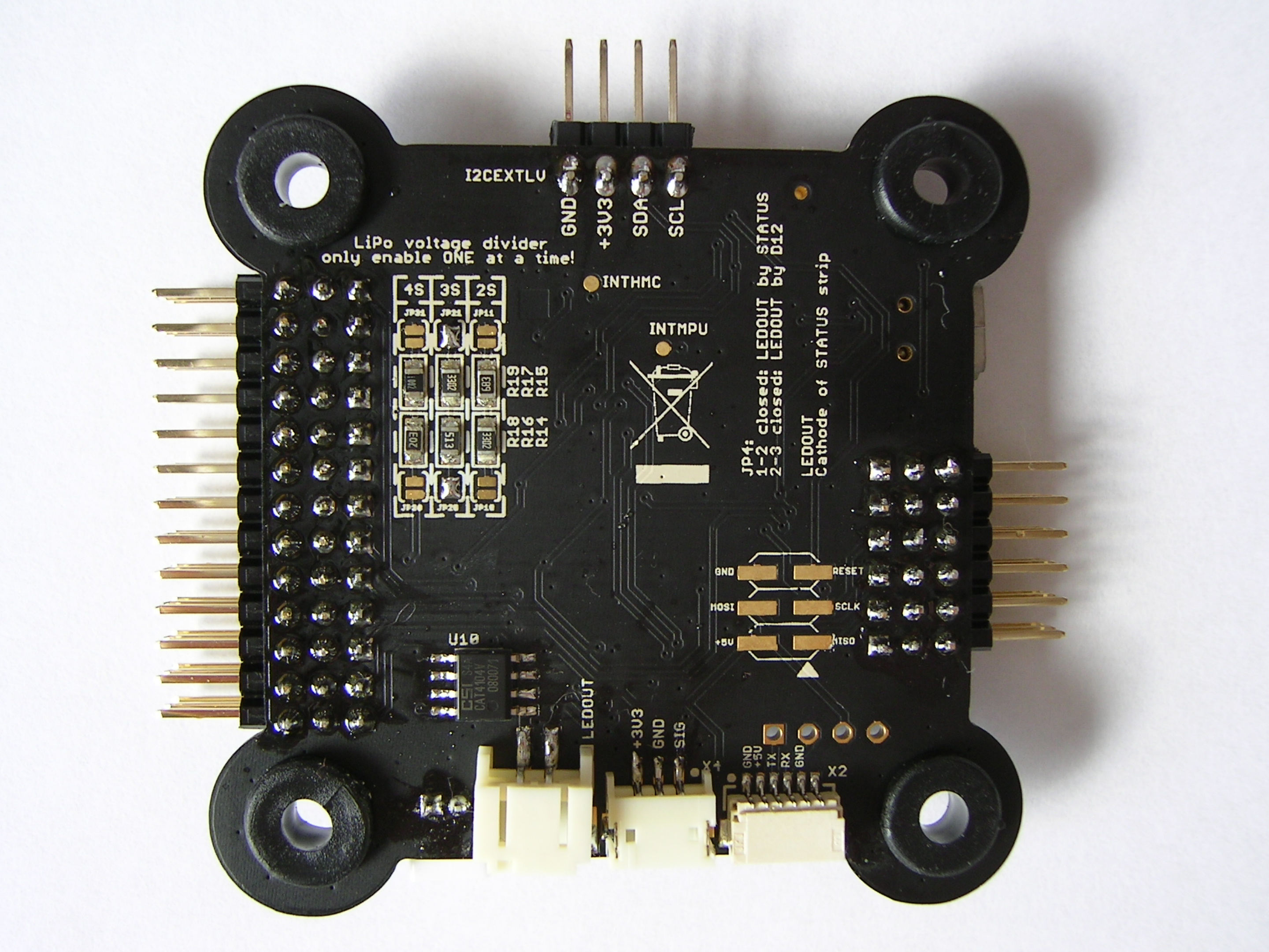 microWii mit Spektrum SAT Buchse und LED Treiber Bauteilen