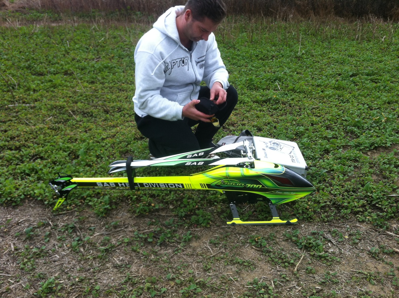 Jens mit seinem Goblin 700 vorm Maidenflug
