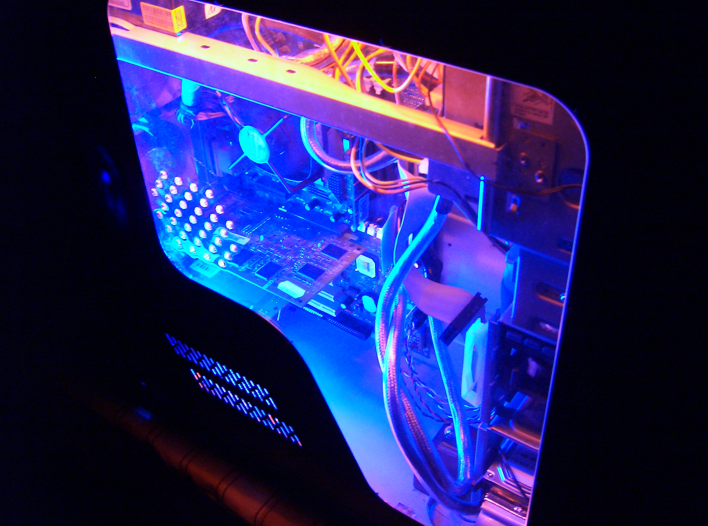 Rechner von oben seitlich