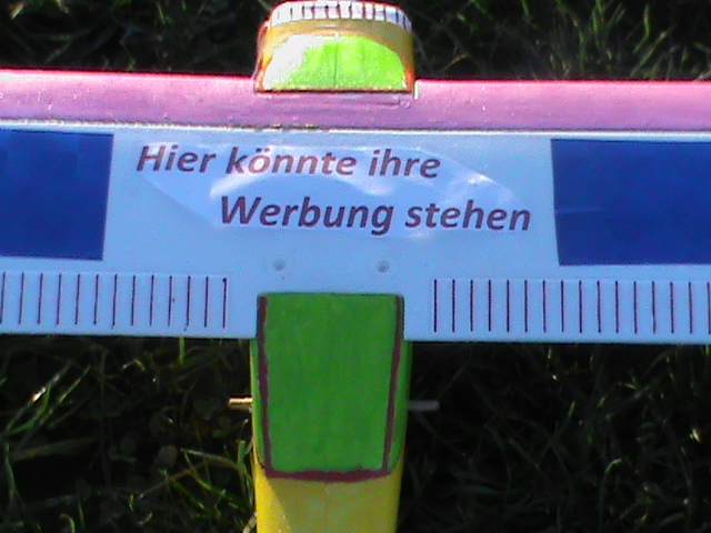 Hatte da noch noch Platz und wusste nicht, was ich dahin machen soll. Also habe ich mir das überlegt *g*