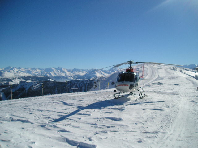 Noch mal!(Beim boarden geknipst) Gleichzeitig aufpassen das ich nich recht wegfalle...Sonst hätte ich ein riesen, tieeeeeefes problem :D)