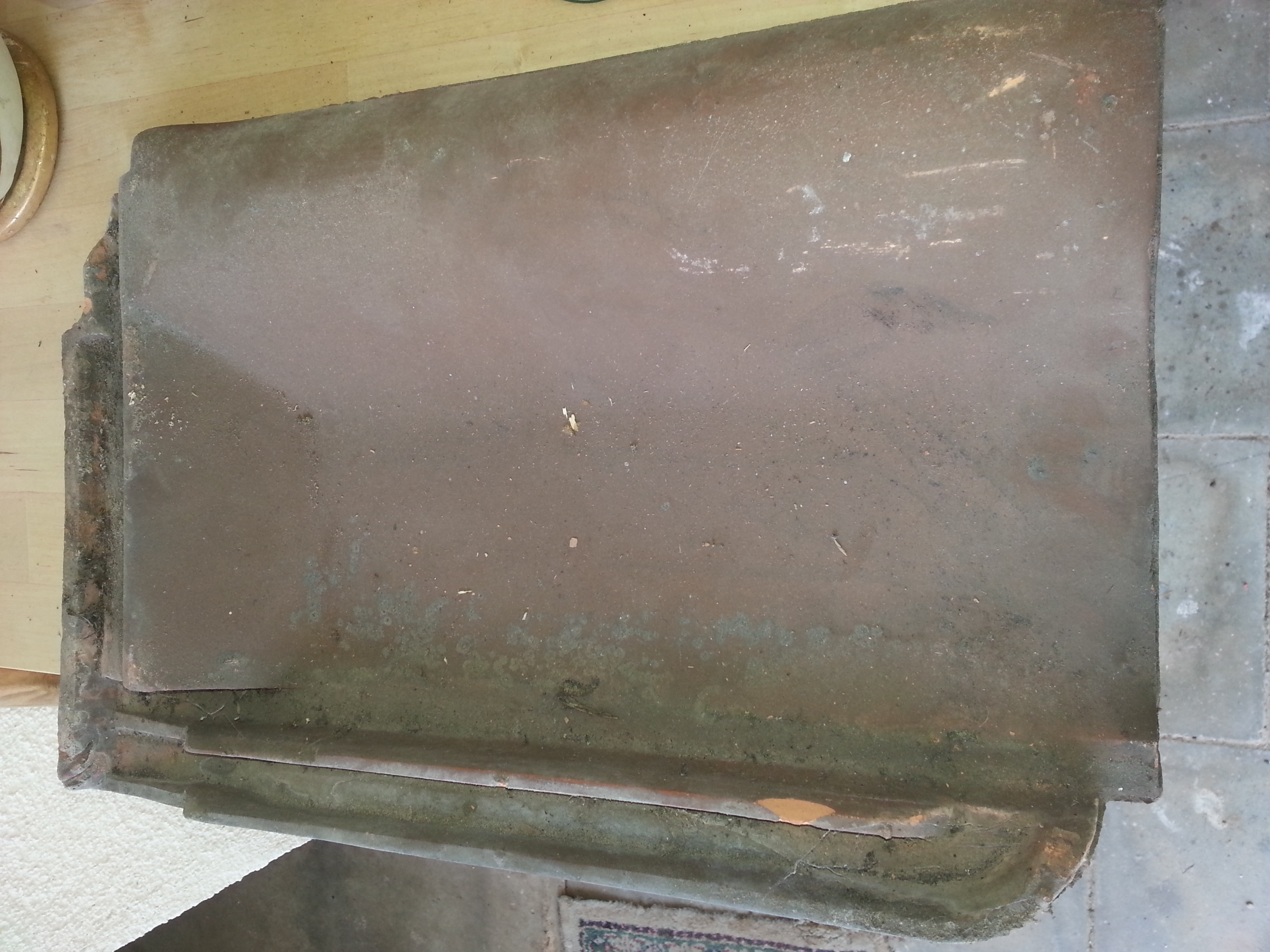 So sieht die Pfanne aus, die ich aus dem Dach geholt habe.