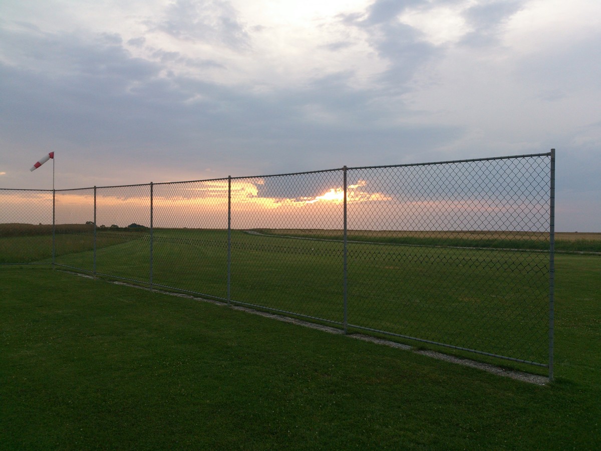 Sonnenuntergang, seichter Sommerwind und den Platz für sich alleine :)