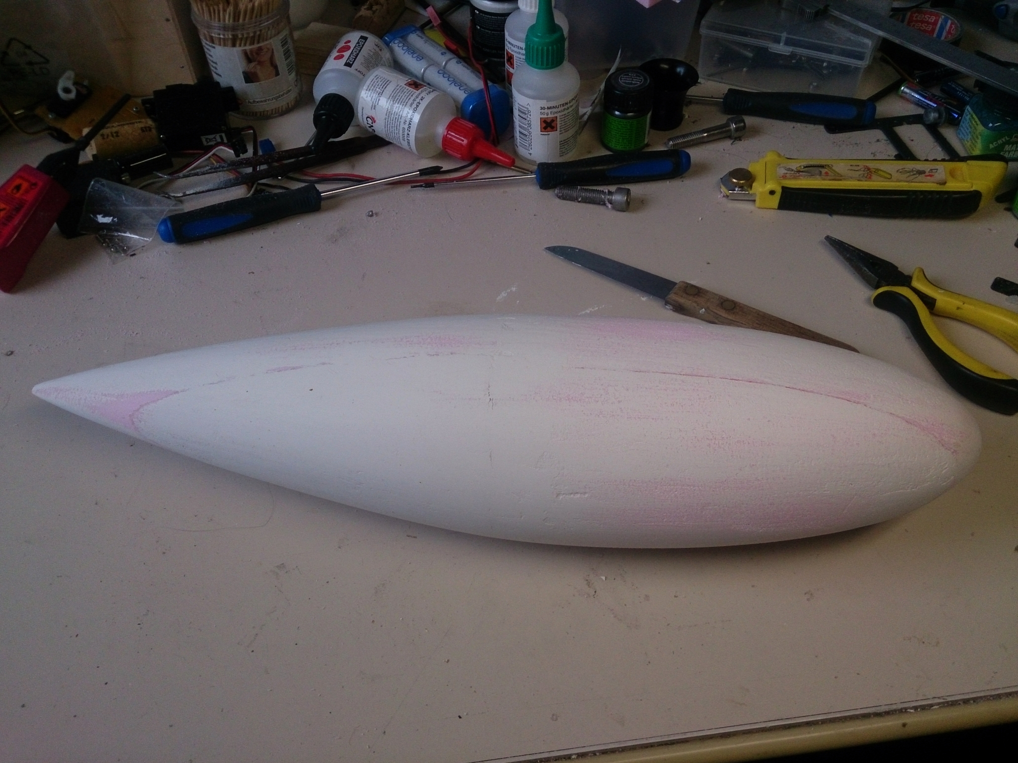 die erste Lage Spachtel geschliffen