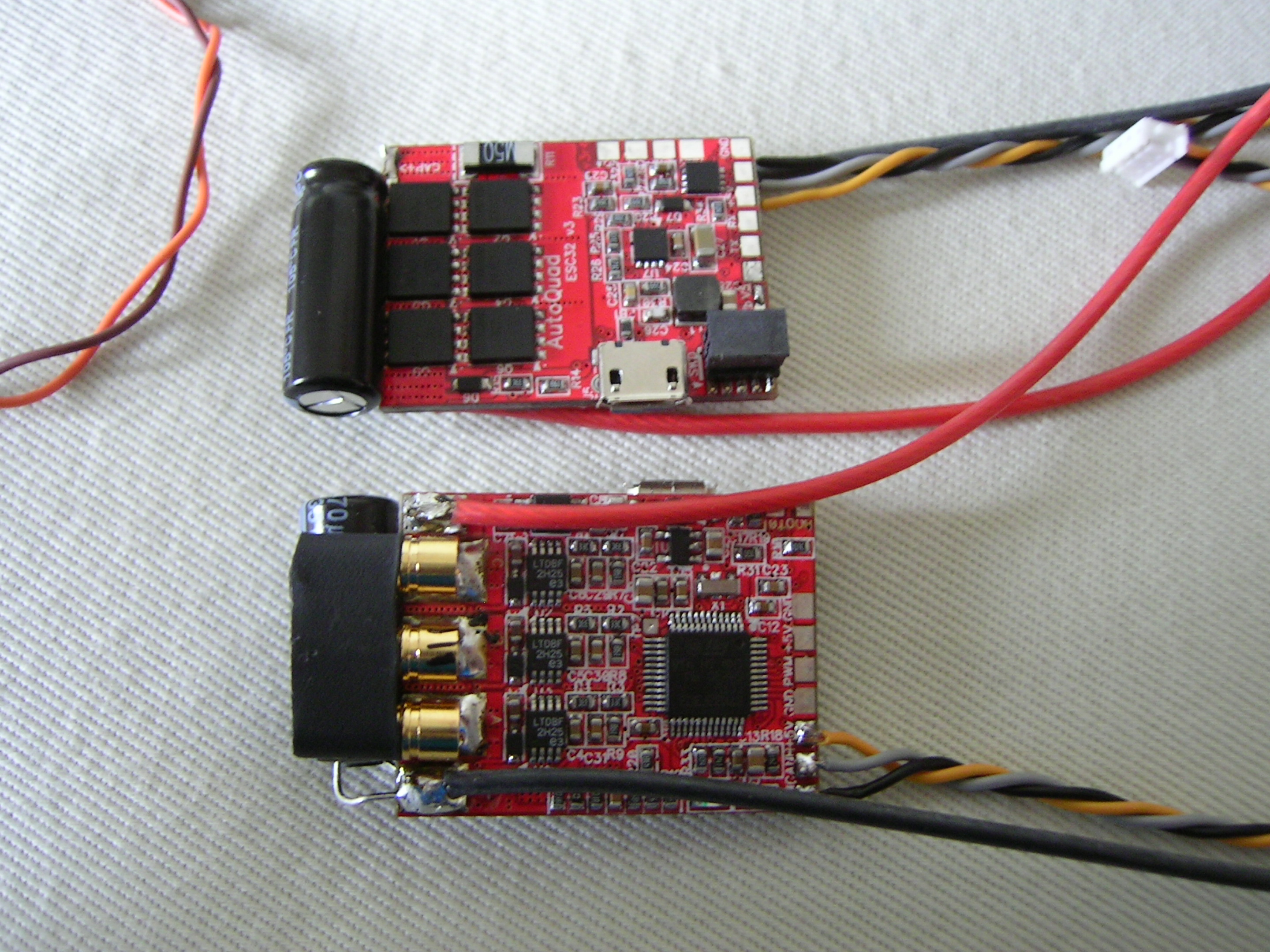 ESC32V3 Protoypen, werden über CAN mit dem M4 verbunden