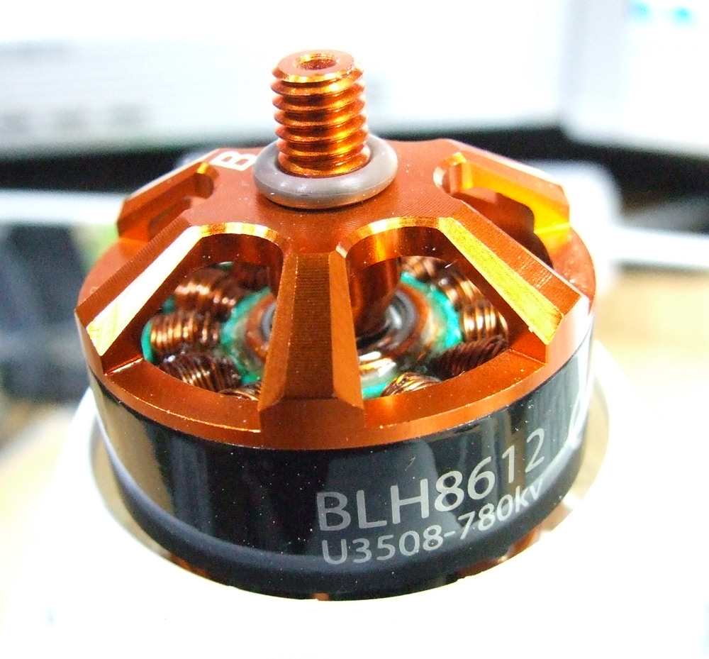 Blade-Chroma-Motor