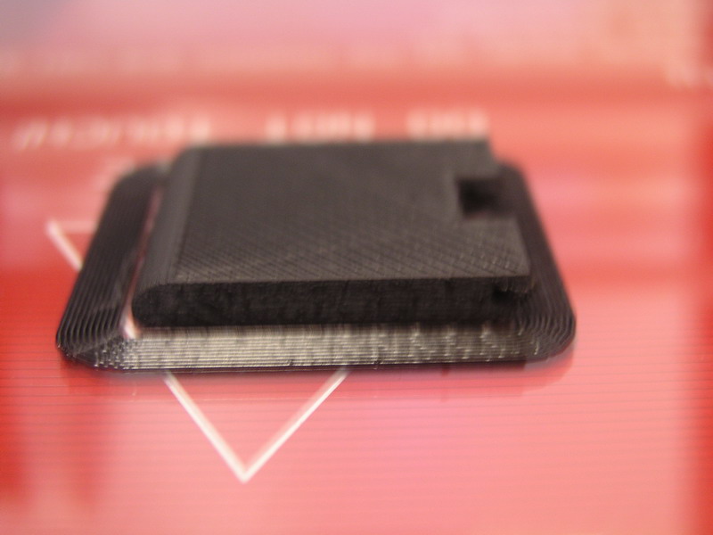 Testdruck von gesetern Abend, bevor Kapton aufgebracht wurde. Sehr schön zu sehen am Skirt das Schichtdicke i.O ist.<br />Gemessene Stärke passt beinahe.