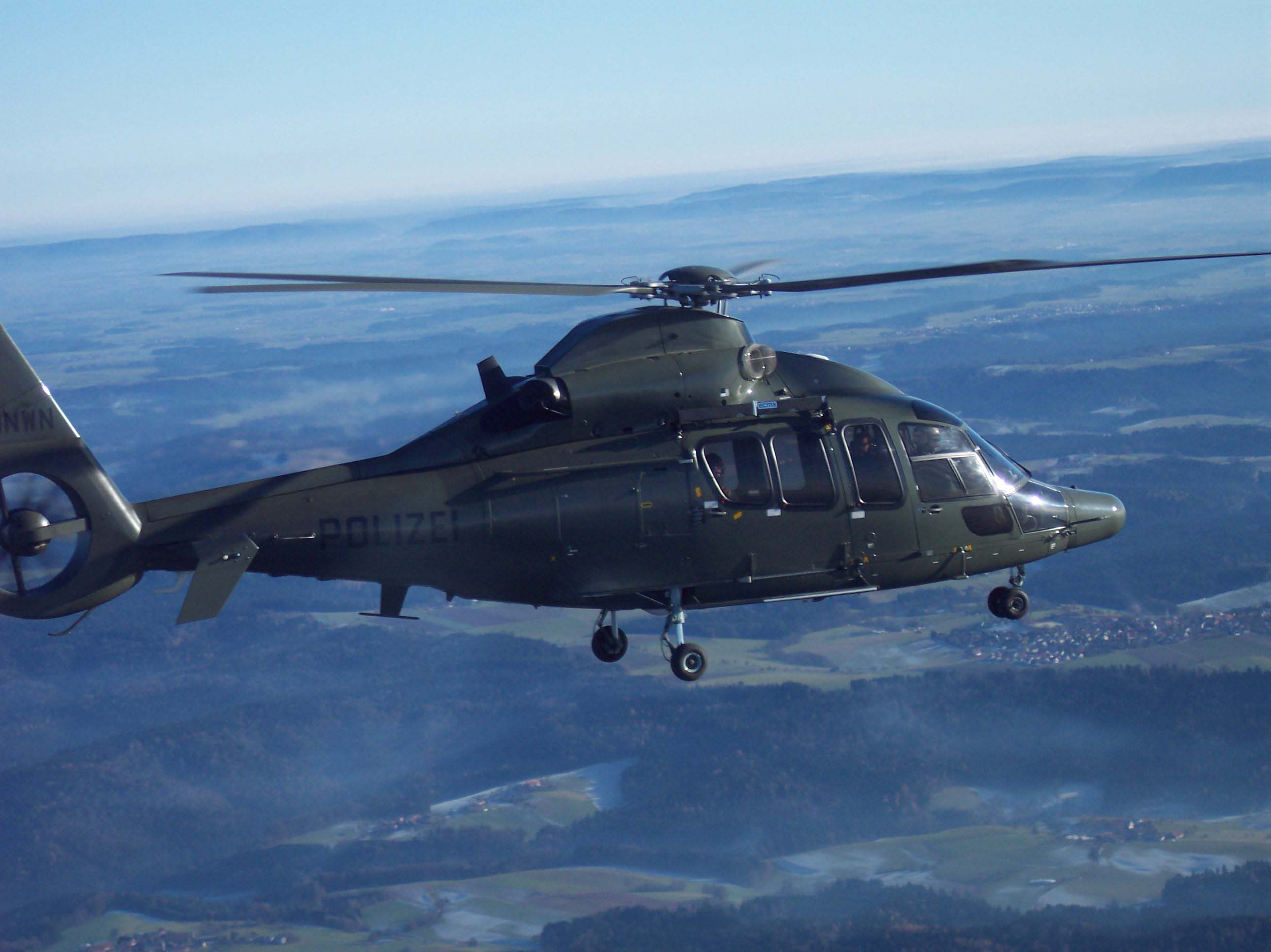 ec155_3.jpg