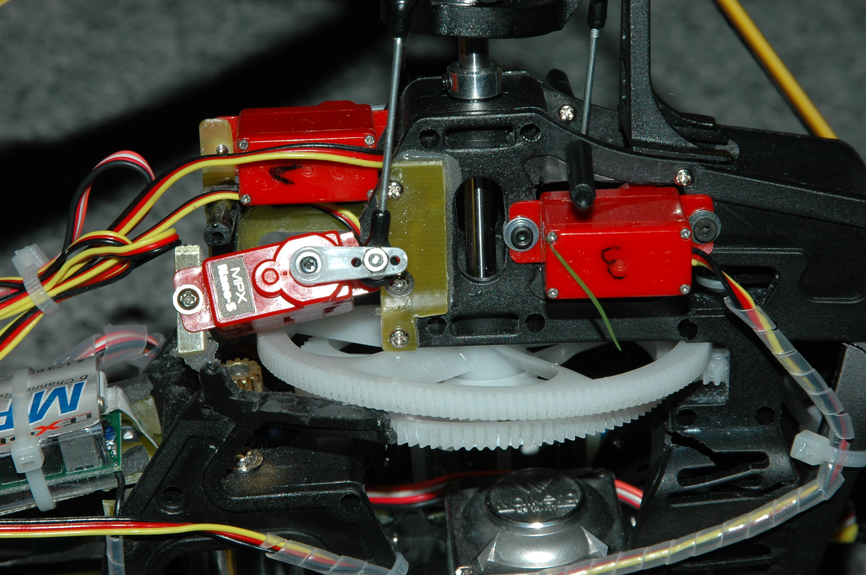 Servo aus Haltung gebrochen