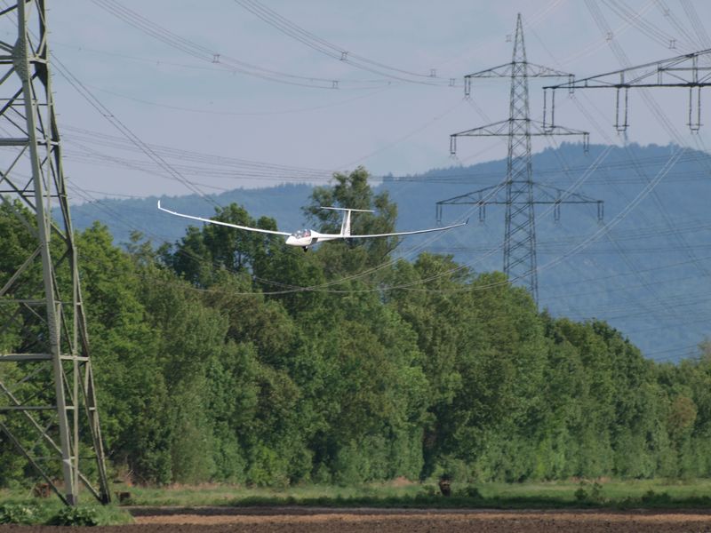 Quer-Anflug eines 6 Meter Seglers