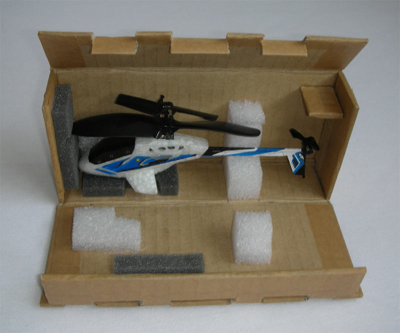 kiste_von_vorn_mit_heli.jpg