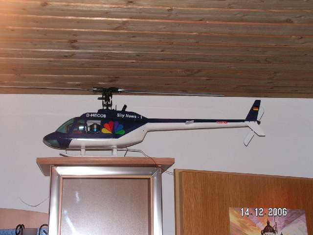 Des Eco´s Platz - ist zu breit fürs Regal - muss noch angepasst werden