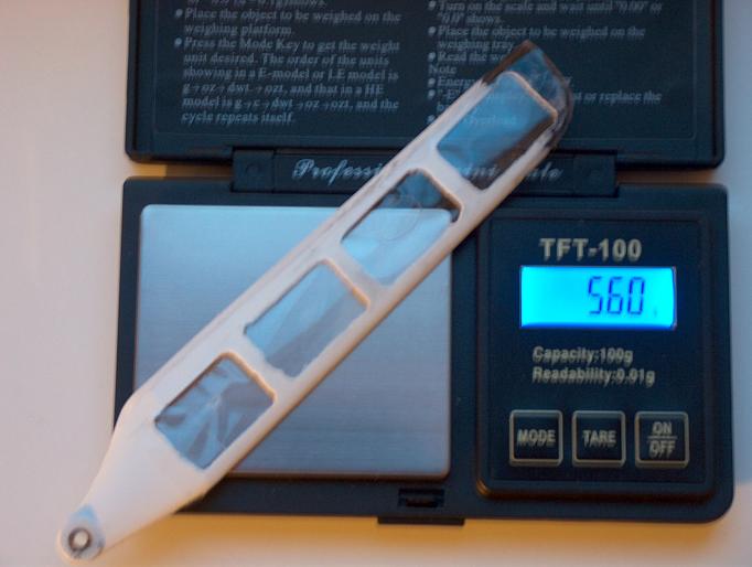 Nur noch 5,5g, trotz Bespannung mit Tesa Packband!