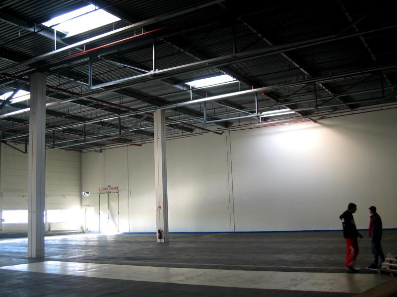 Halle1.jpg