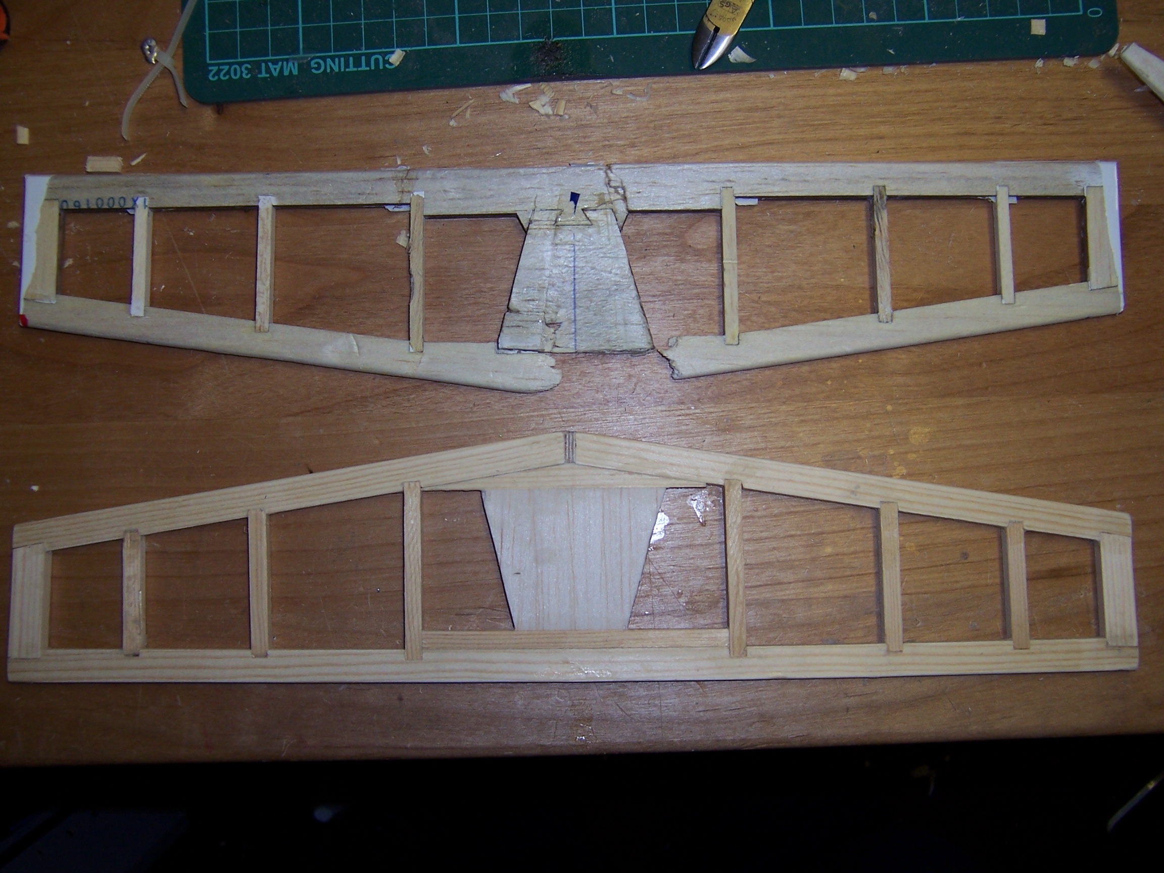 leitwerk und spannt 002.jpg