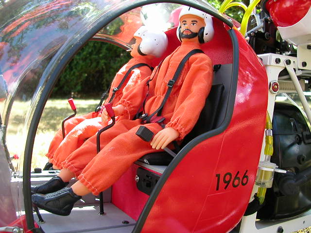 Man beachte die Zigarette des Copiloten.