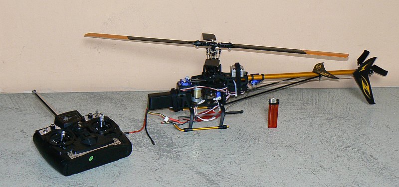 DF36 V2 mit Feuerzeug-Vergleich