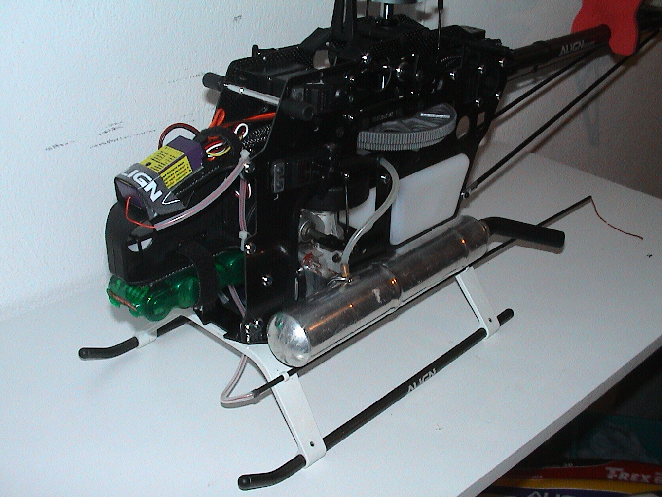 T-Rex 600 Nitro Pro 001.jpg