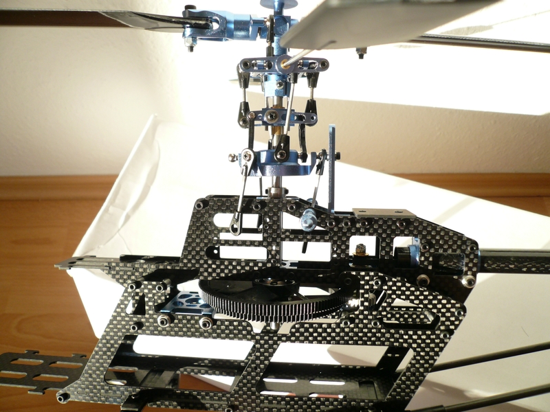Pikke450, blaue version + schwarzes CFK chassis