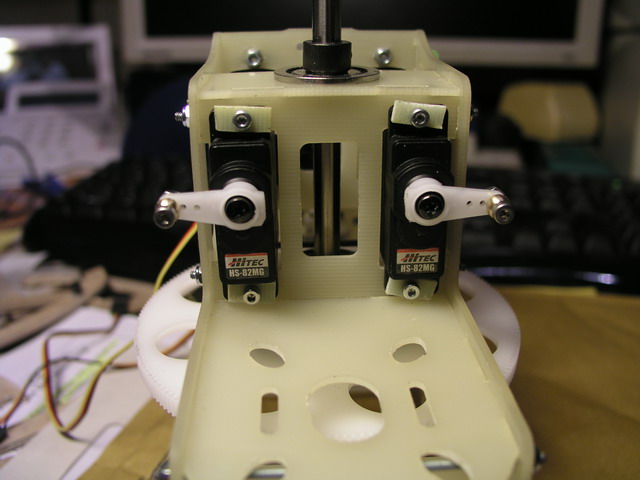 20071208_Servo_vo_mo.JPG