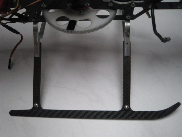 neue Kufen aus 2mm CFK-Platte