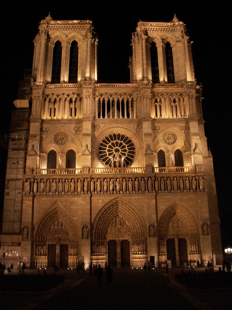 Notre Dame de Paris.jpg