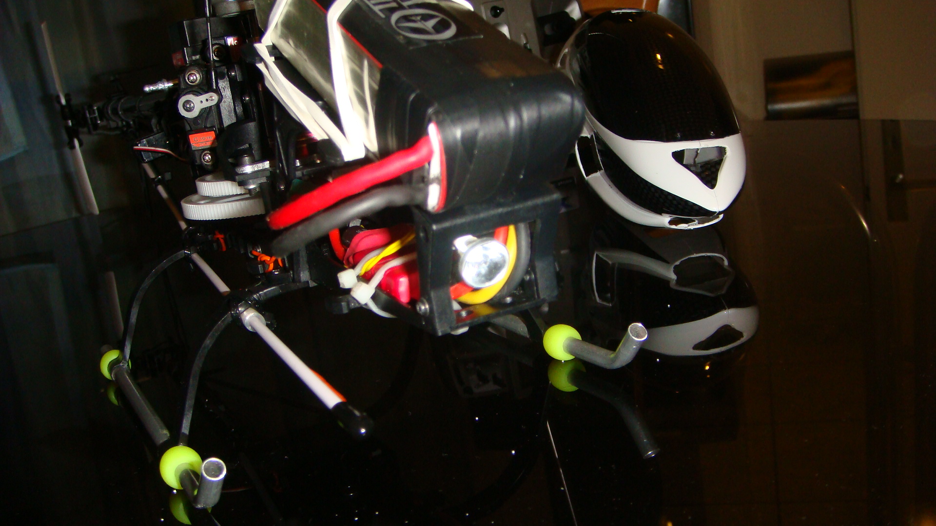 Mini Titan Beleuchtung 004.jpg