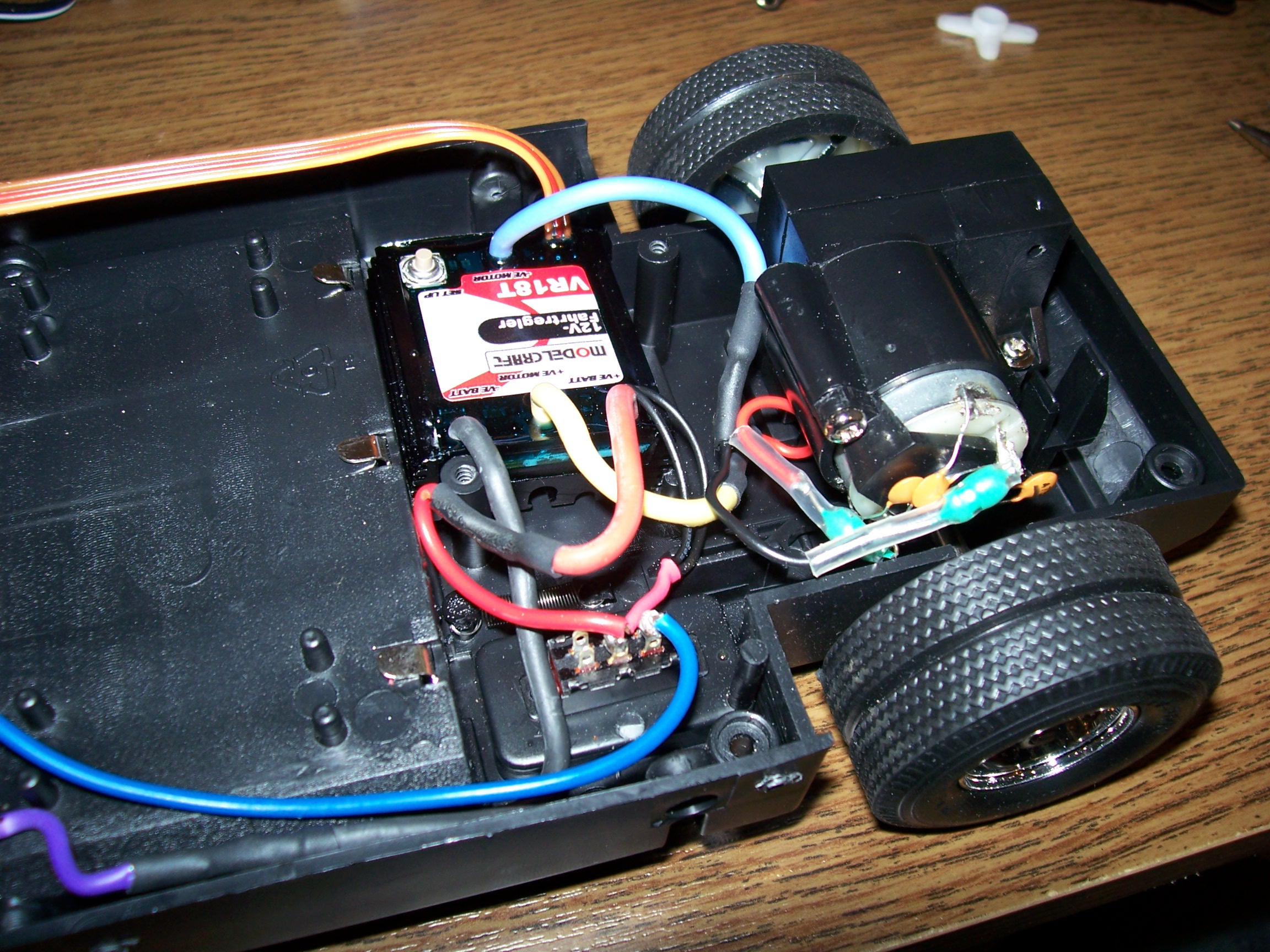 Motor mit neuem Steller