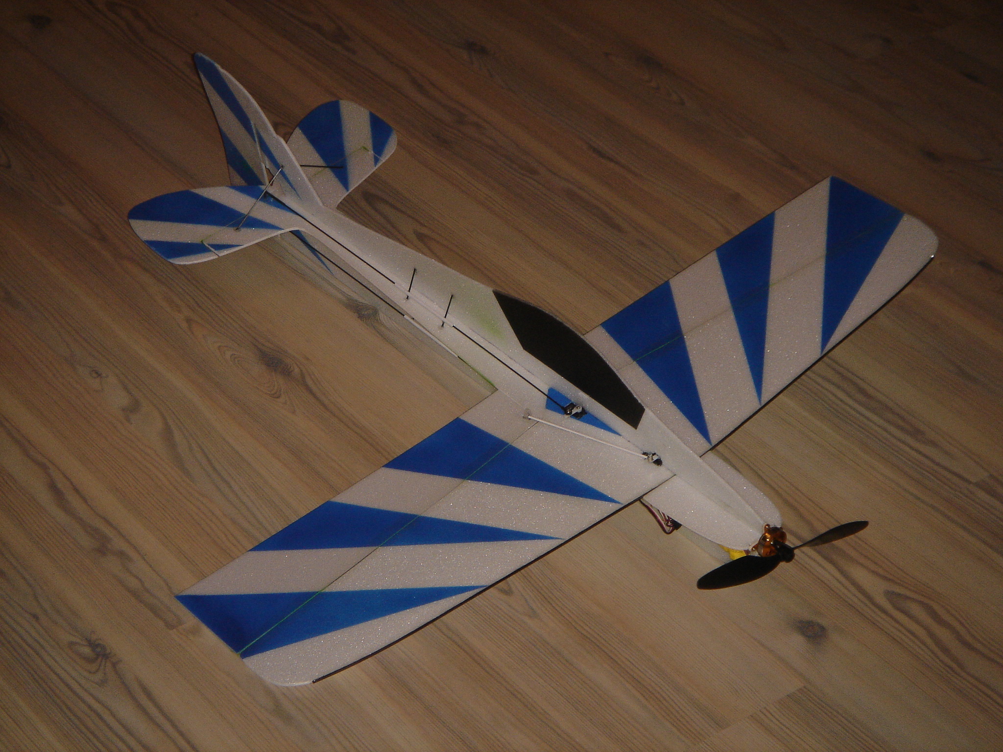 Slowflyer 021.jpg