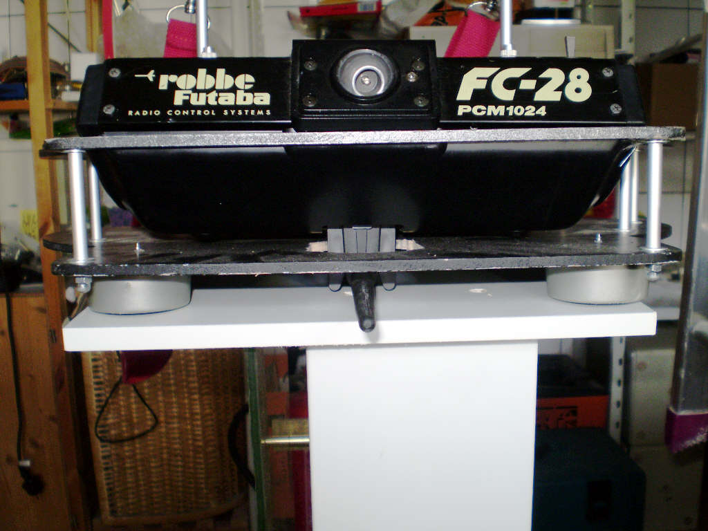 FC28-TM8-02.jpg