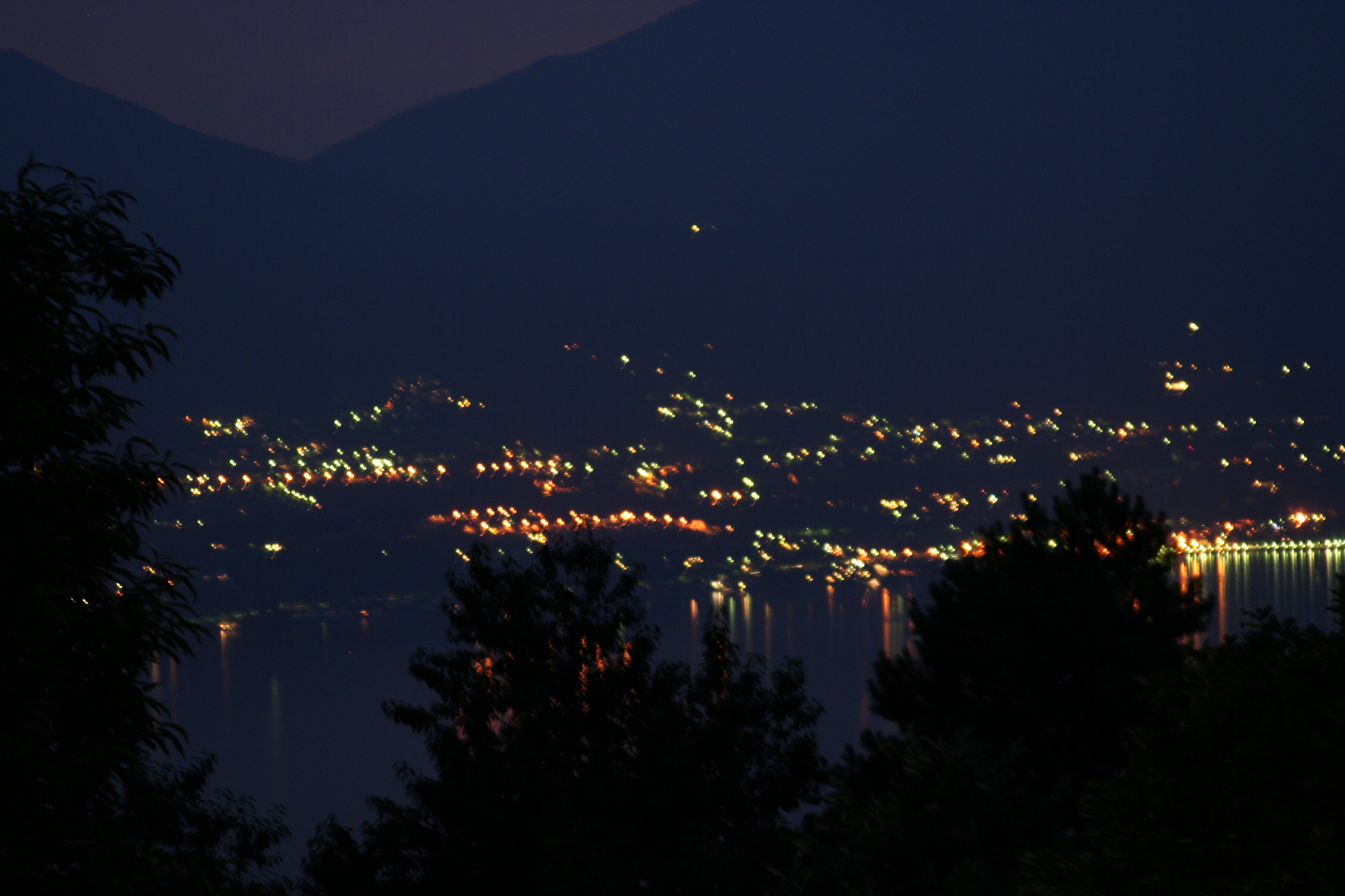 1. Abend am See (noch ohne Stativ aufgenommen)