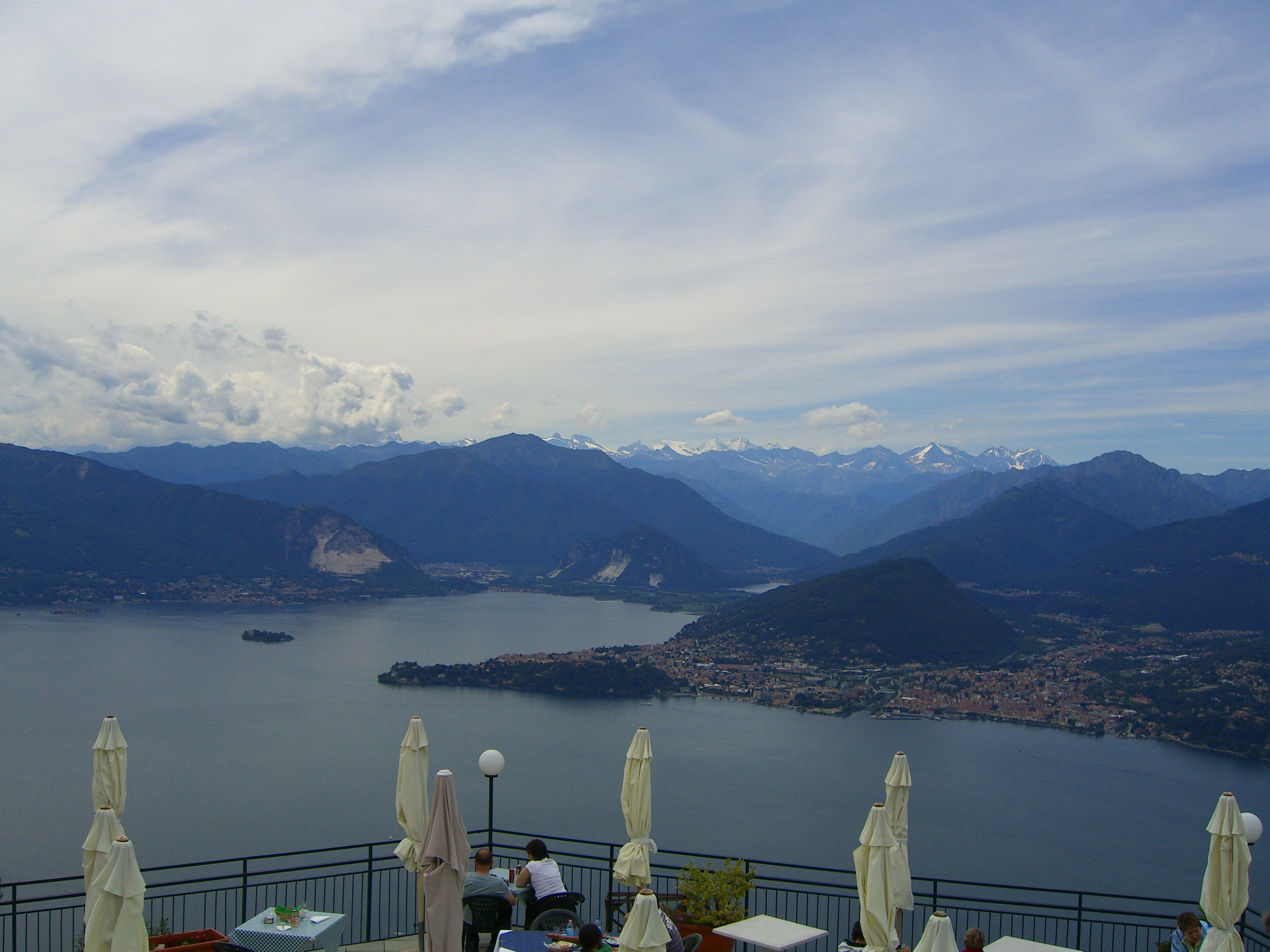 Blick über Intra Richtung Domodossola