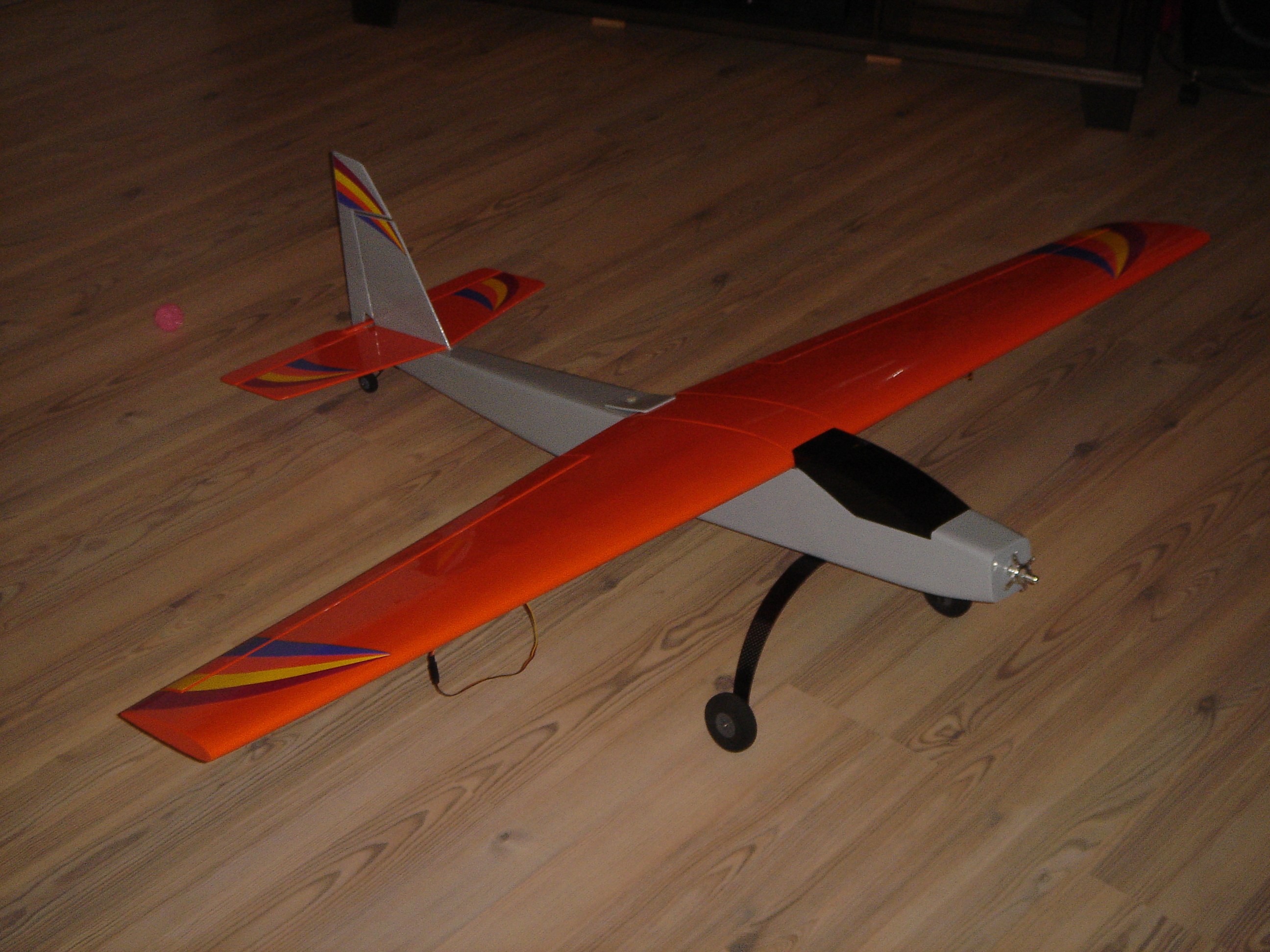Balsa-Flieger 142.jpg