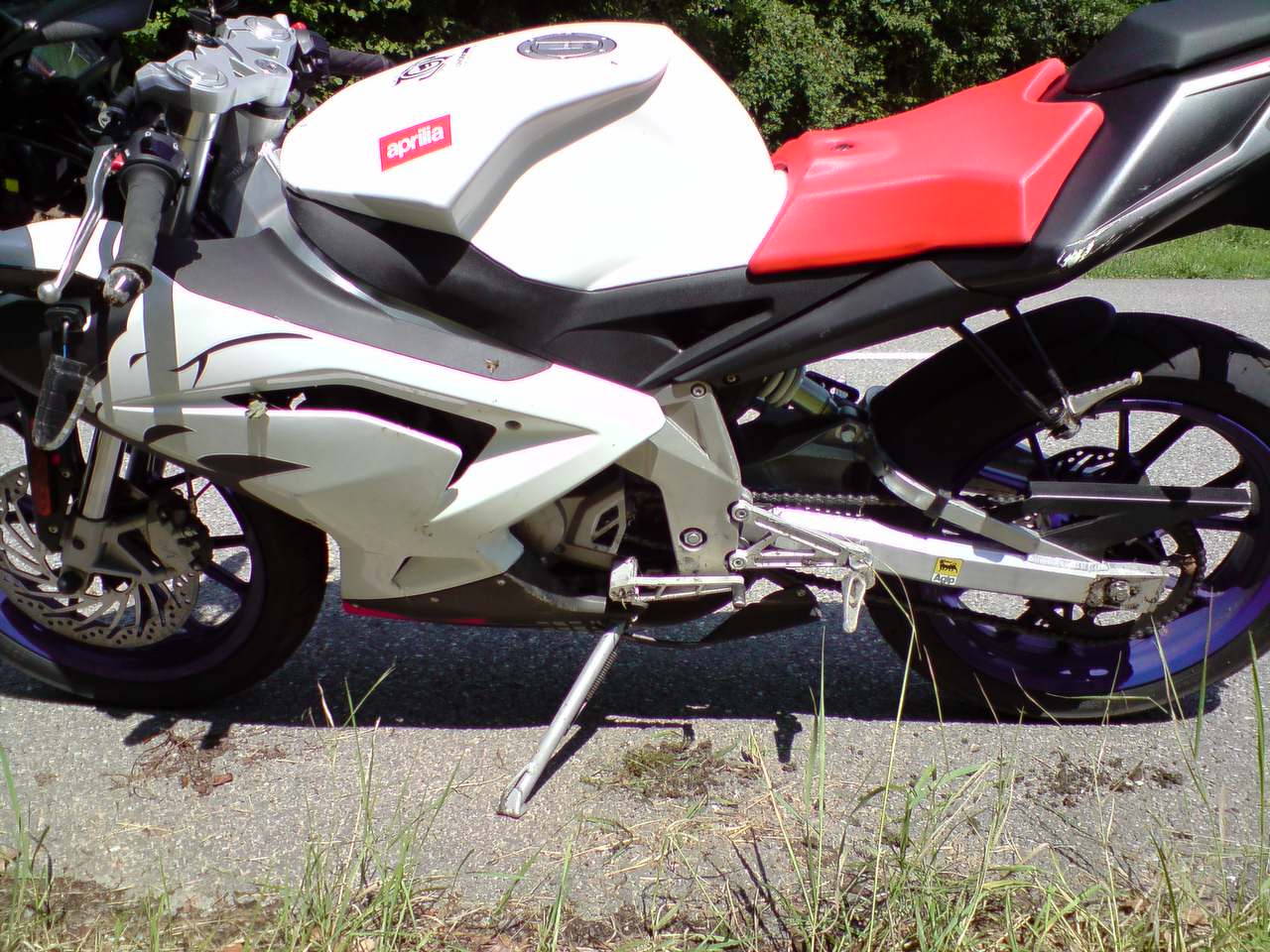 das ist nachdem kurz bevor ich fahre, hab dann nur noch den Blinker wieder befestitgt