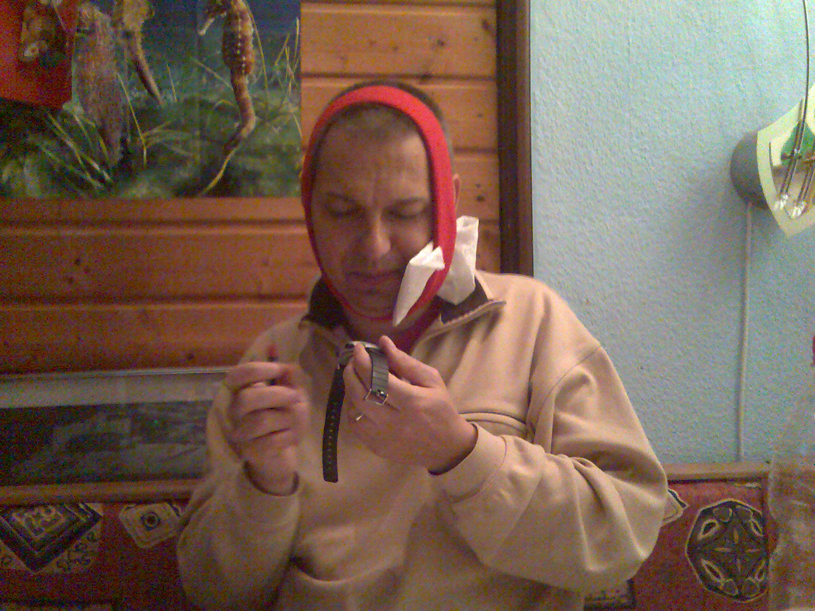 und so ungefähr steh ich momentan neben der Drehmaschine.<br />Das Bild ist von gestern Abend.