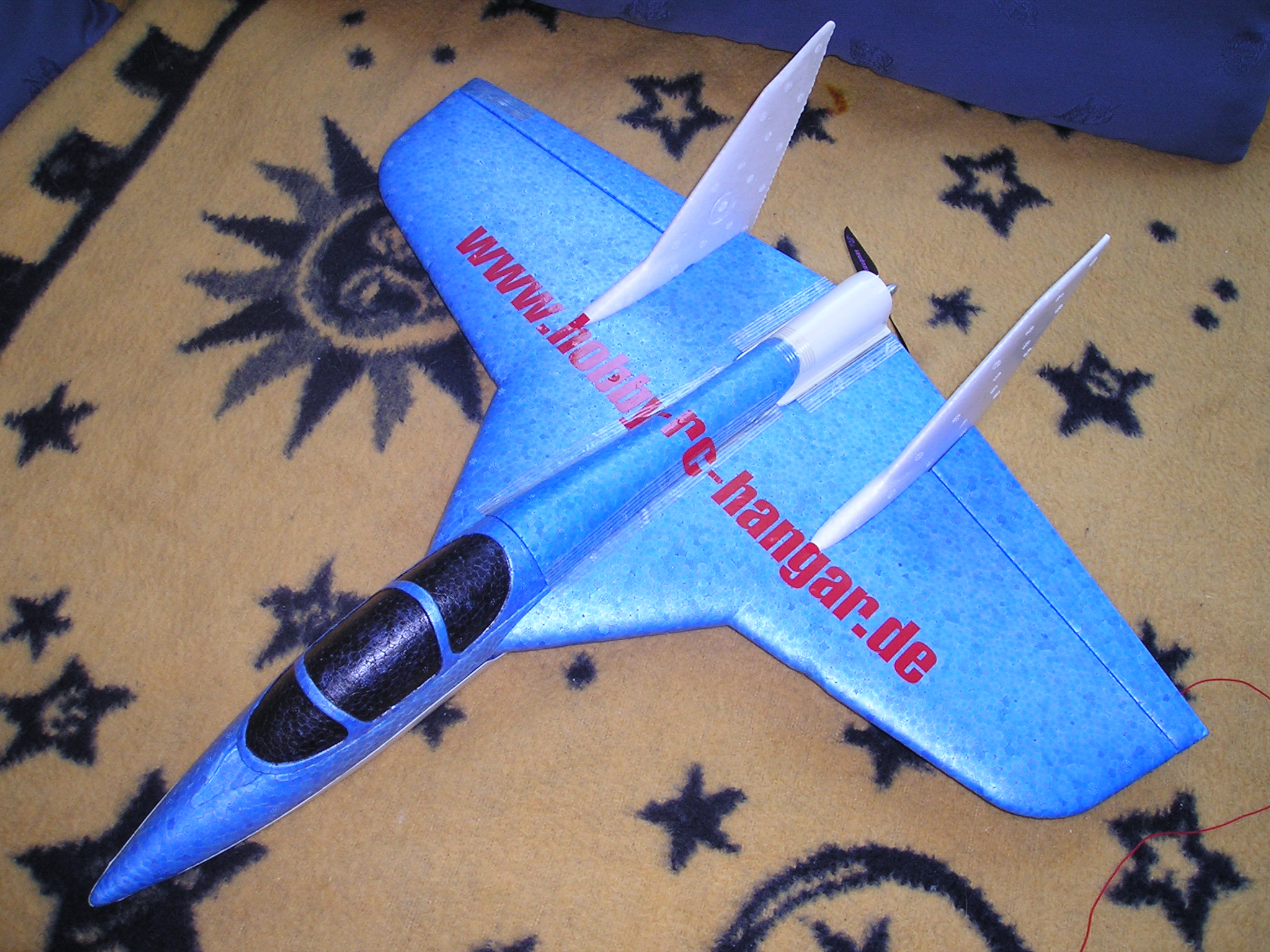 MicroJet von MPX. mit E-flite 400er Innenläufer. eTec 1200er 3S2P. und schulze RX ... fast 160km/h