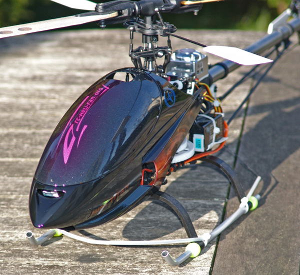 MT-Schwarz-vorne-600-1.jpg