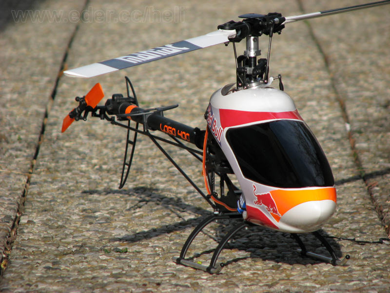 L400_RedBull_02.jpg