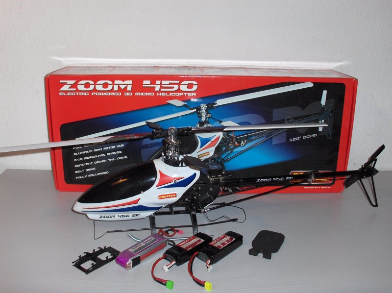 Der Zoom mit Akkus und orig. Karton