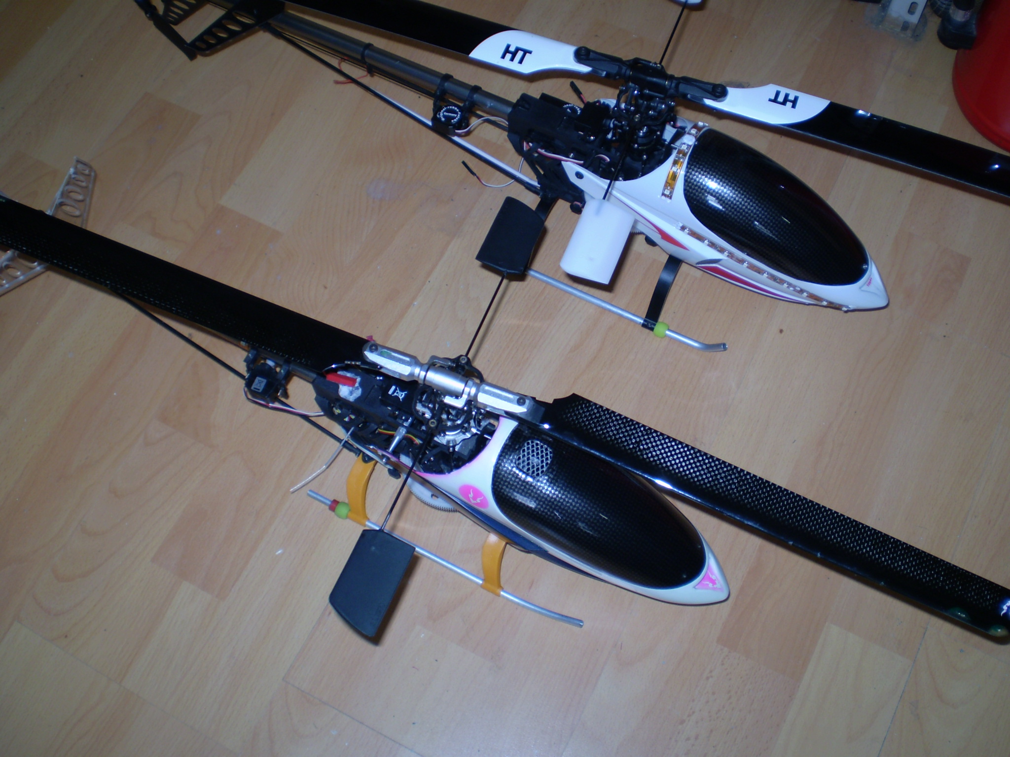 Vergleich : MT mit Rex-Paddle ( schwarz ) und TT ( weiß )